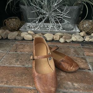 BedStu MaryJane Flats